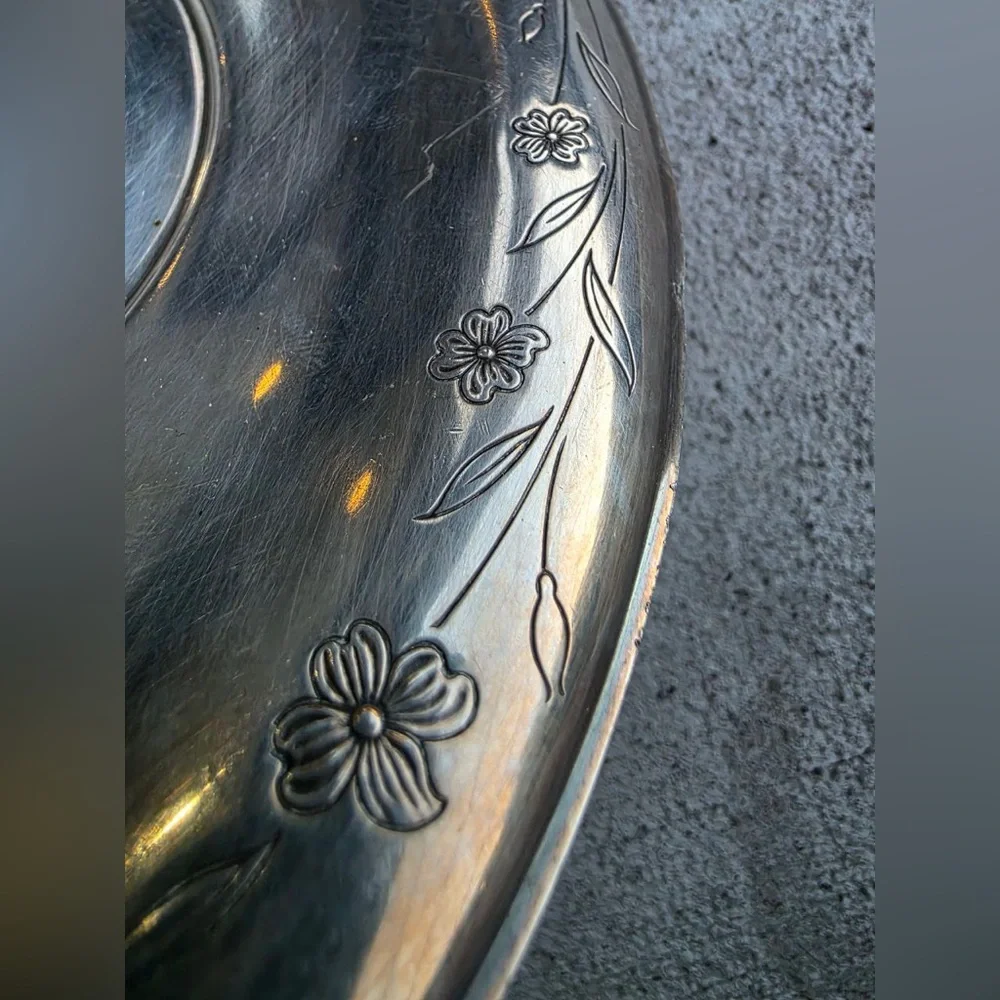Vintage 1847 Rogers Bros IS “Springtime” Silverplate Bowl 9394 8”Floral Engraved